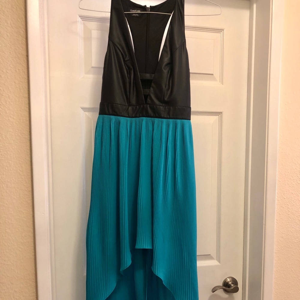 High low Bebe Dress